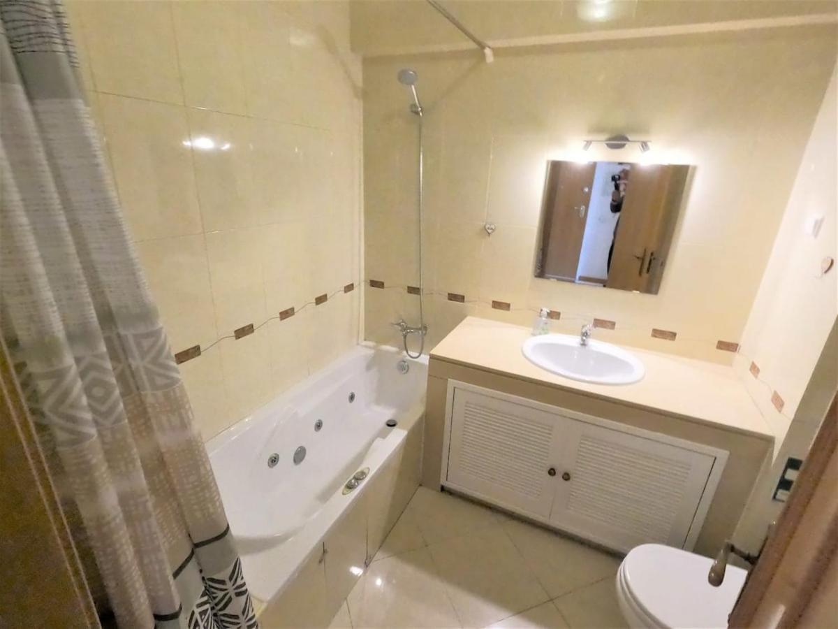 Algarve Modern T1 Apartment With Balcony In Albufeira Extérieur photo